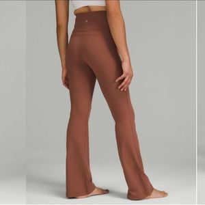 Lululemon Groove Super-High-Rise Flared Pant Nulu